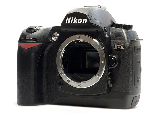 nikon_d70s_BIG_05